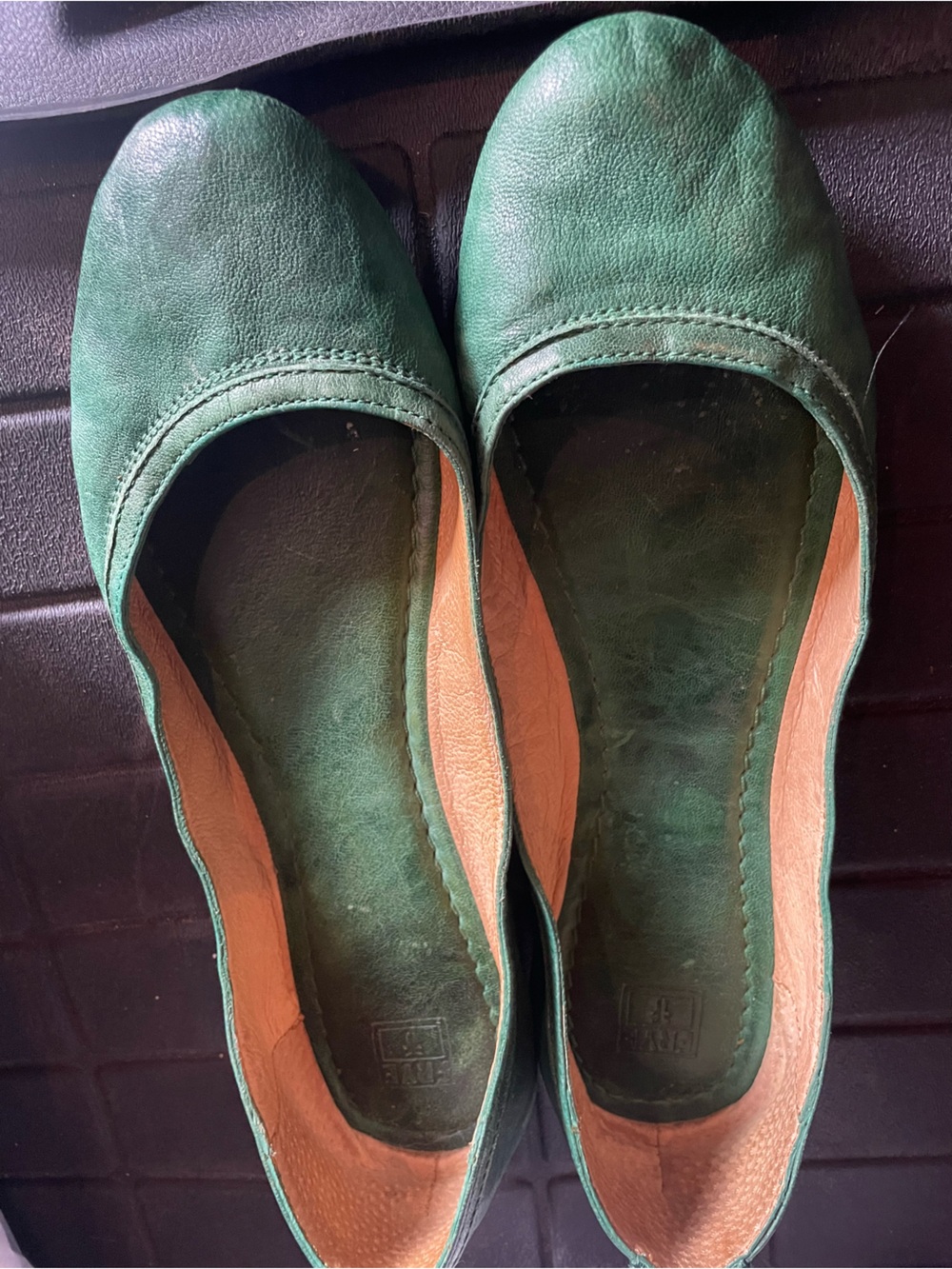 Frye Carson ballet flats